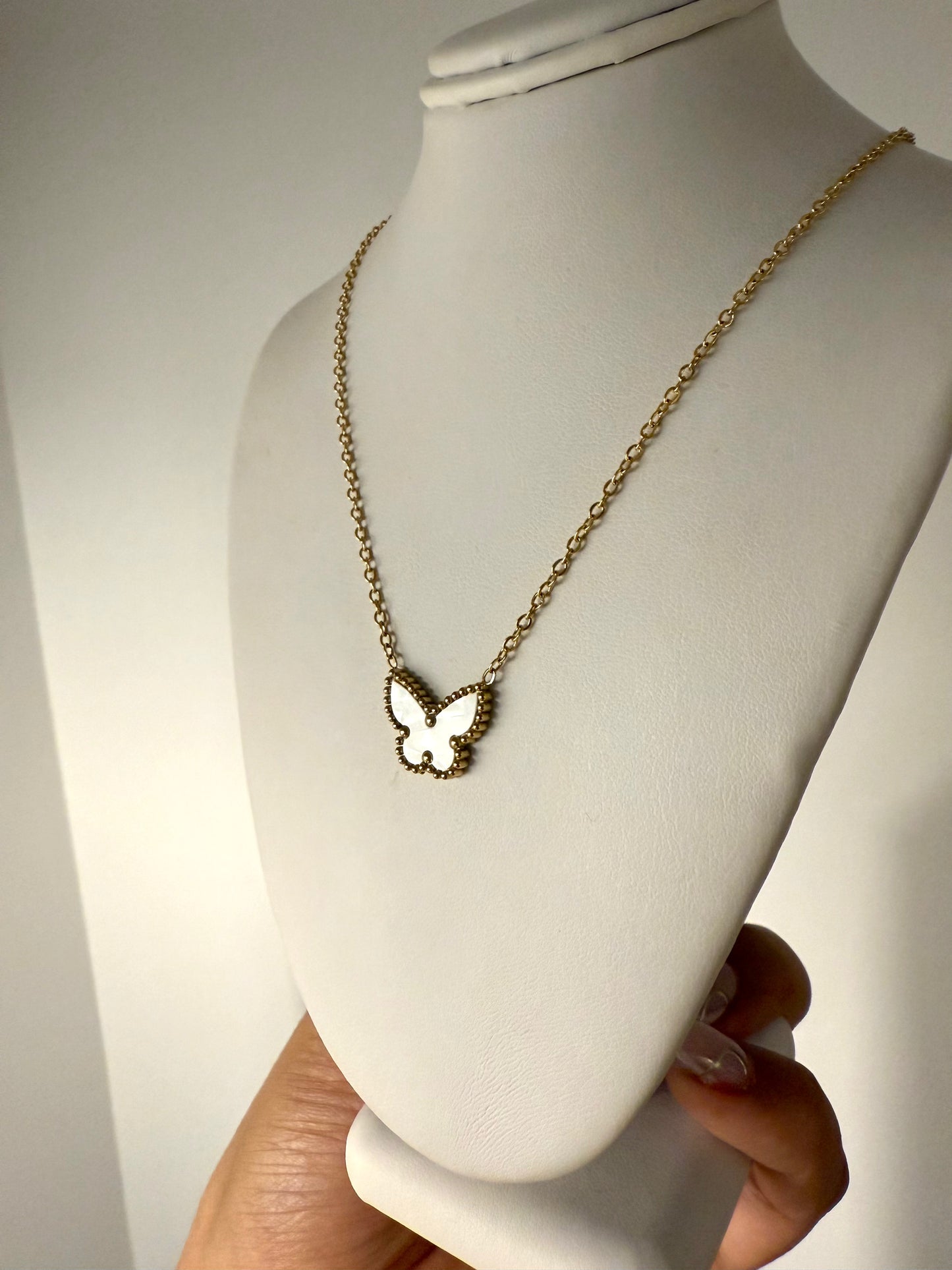 Soft Wings Necklace